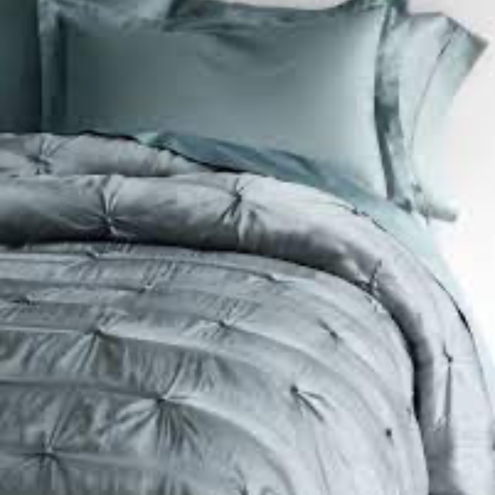 COPY - ISO EILEEN FISHER SEASONLESS SILK KING